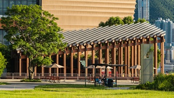 The timber pavilion, titled “Growing Up”, is the winning design of Hong Kong Architects & Designers Competition 2017. The design is aesthetically pleasing and practical as it provides both shaded seating and a venue for different activities.